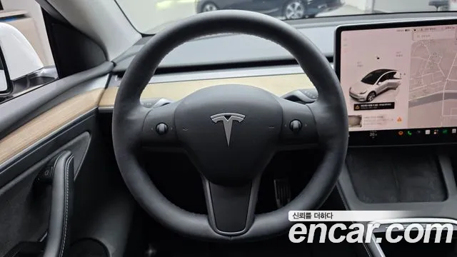 Tesla Model Y — фото 16