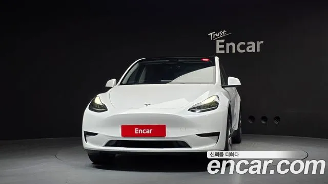 Tesla Model Y — фото 3
