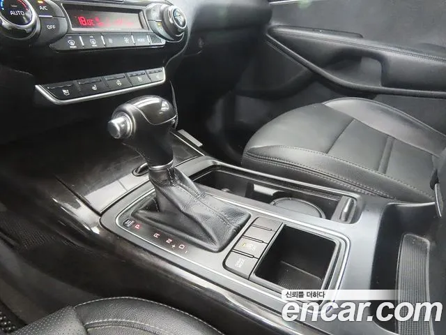 Kia Sorento — фото 11