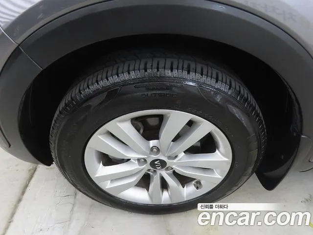 Kia Sorento — фото 20