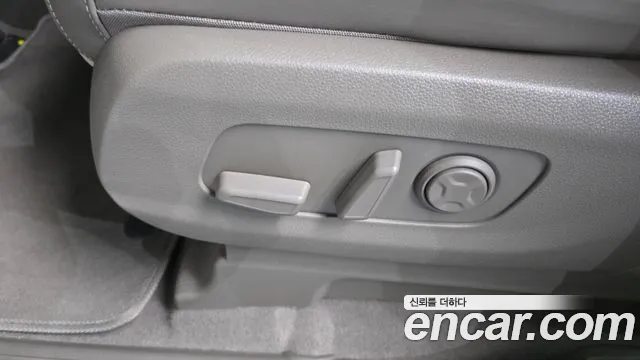 Kia Carnival — фото 31
