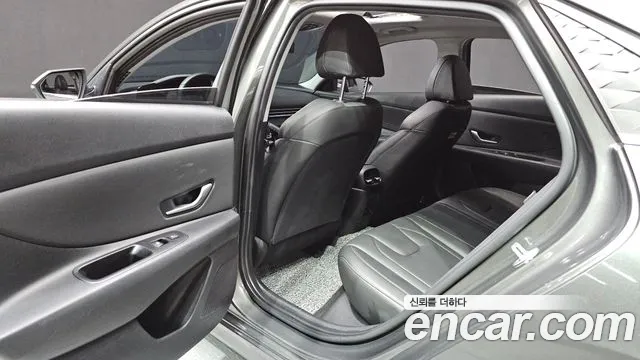 Hyundai Avante — фото 11