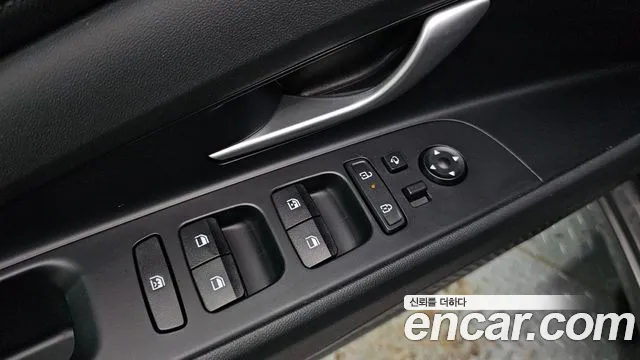 Hyundai Avante — фото 16