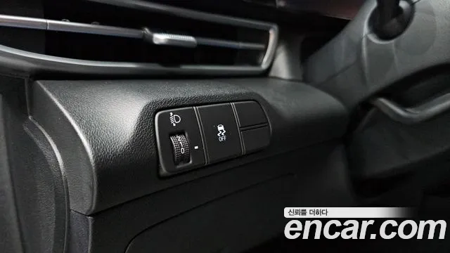 Hyundai Avante — фото 17