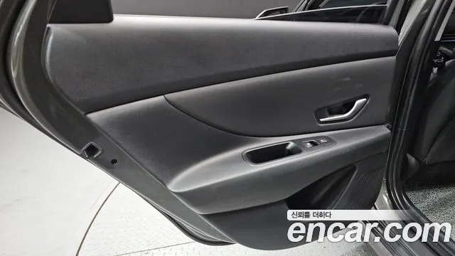 Hyundai Avante — фото 25