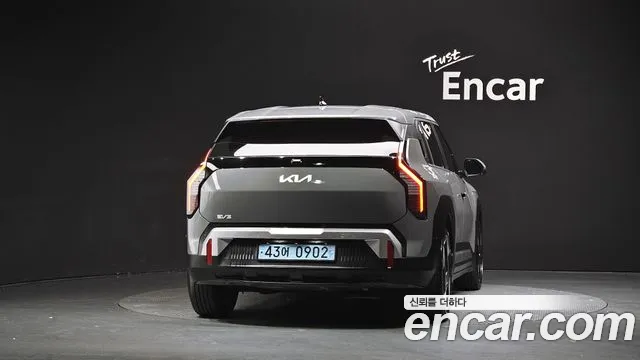 Kia EV3 — фото 3