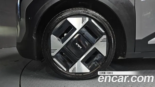Kia EV3 — фото 4