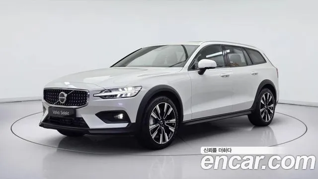 Volvo V60 — фото 1