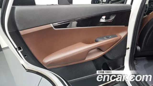 Kia Sorento — фото 25