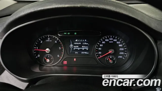 Kia Sorento — фото 7