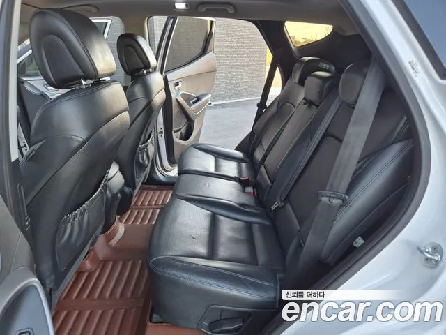 Hyundai Santa Fe — фото 15
