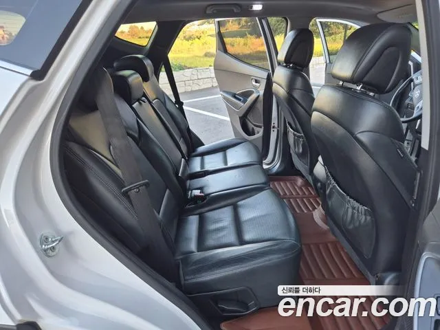 Hyundai Santa Fe — фото 16