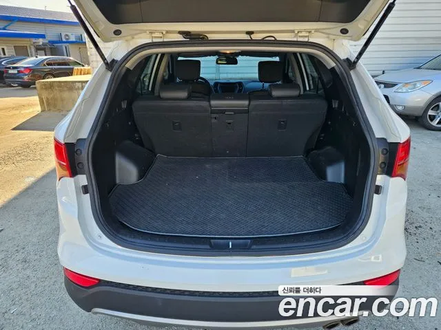 Hyundai Santa Fe — фото 13