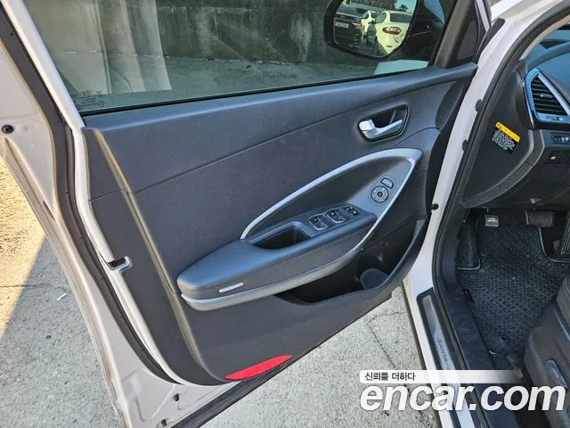 Hyundai Santa Fe — фото 19
