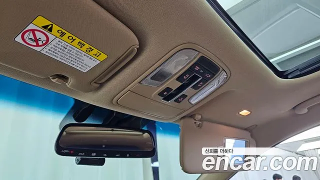 Kia Carnival — фото 17