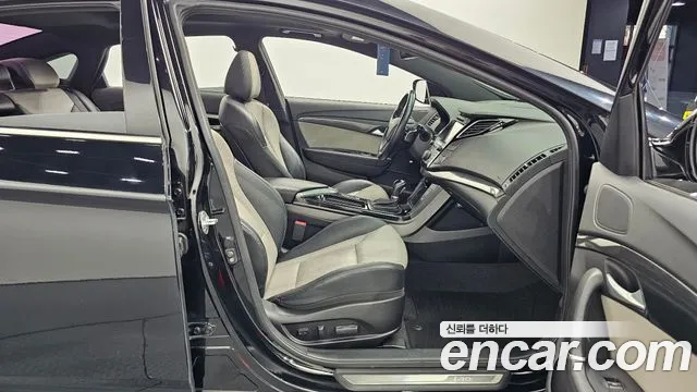 Hyundai i40 — фото 11