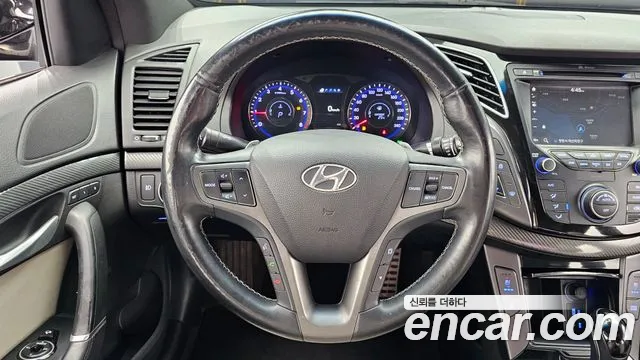 Hyundai i40 — фото 13