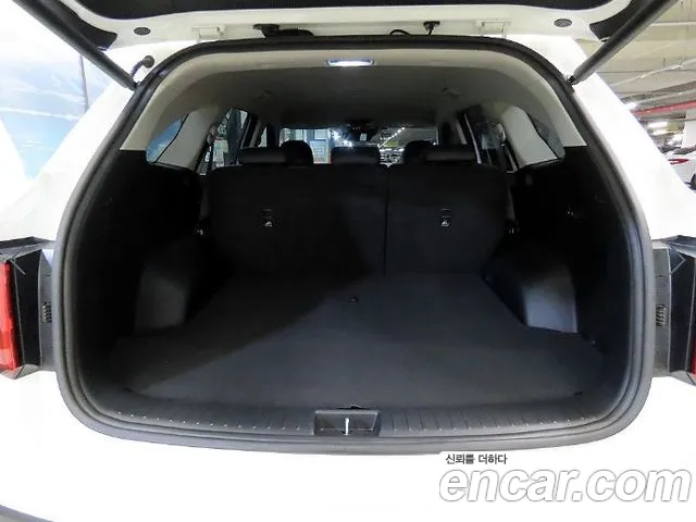 Kia Sorento — фото 17