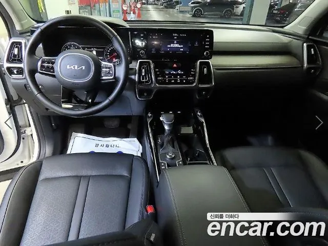Kia Sorento — фото 10