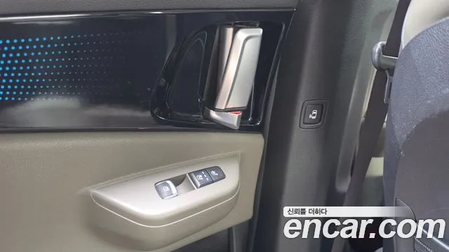 Kia Carnival — фото 19