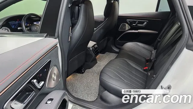 Mercedes-Benz EQS — фото 12