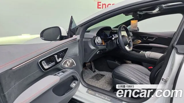 Mercedes-Benz EQS — фото 10