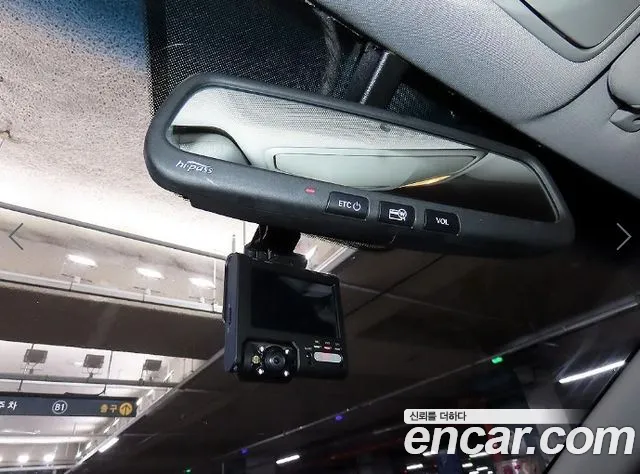 Hyundai Santa Fe — фото 16