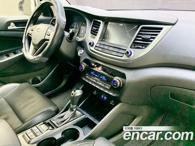 Hyundai Tucson — фото 10