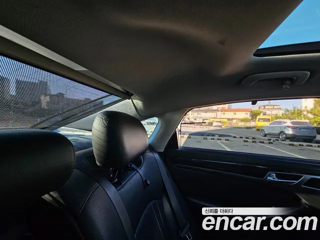 Hyundai Genesis — фото 17