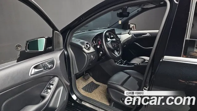 Mercedes-Benz B-Class — фото 10