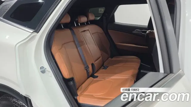 Kia Sportage — фото 12