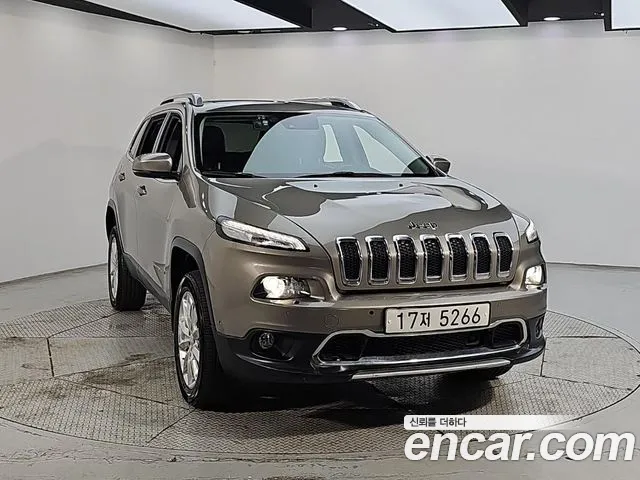 Jeep Cherokee — фото 3