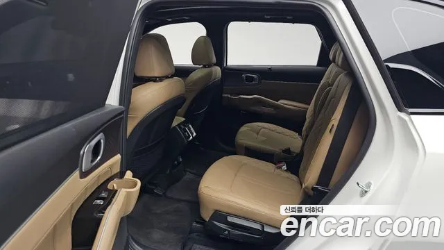 Kia Sorento — фото 11