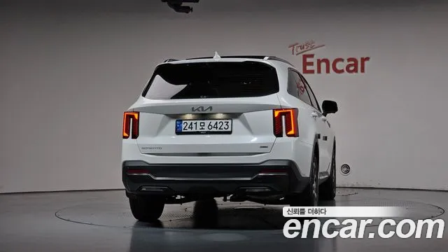 Kia Sorento — фото 3