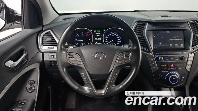 Hyundai Santa Fe — фото 12