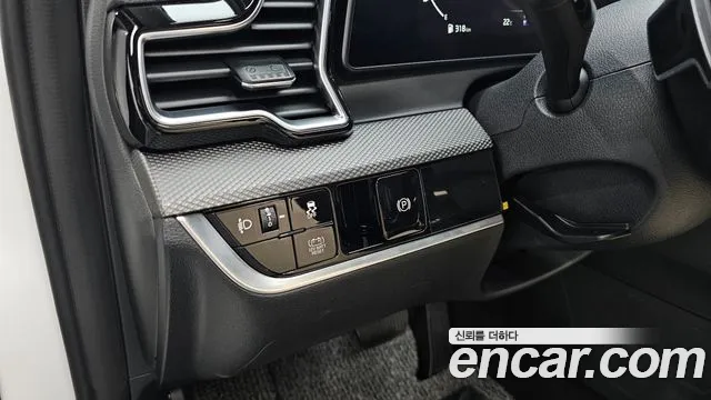 Kia Sportage — фото 17