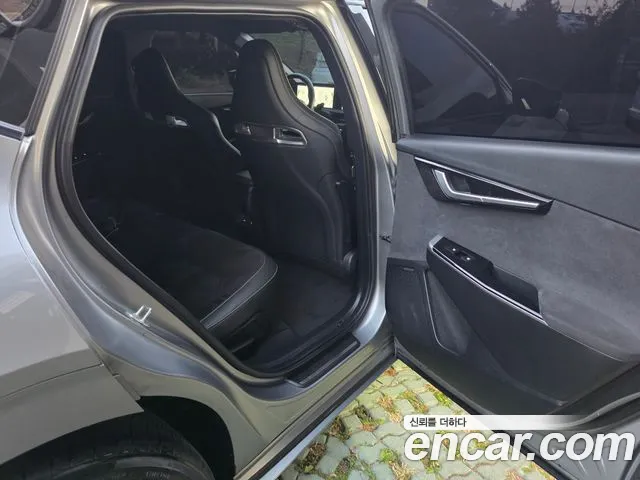 Kia EV6 — фото 16