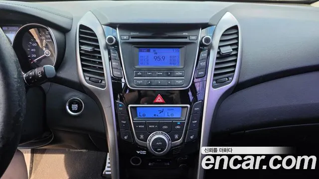 Hyundai i30 — фото 13