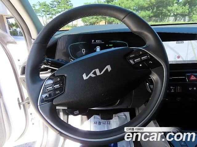 Kia Niro — фото 12