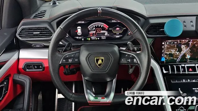 Lamborghini Urus — фото 13