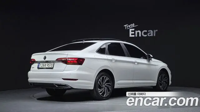 Volkswagen Jetta — фото 2