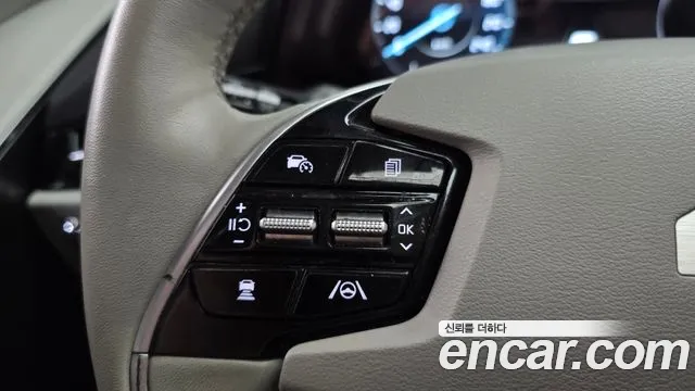 Kia Niro — фото 15