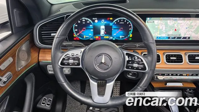 Mercedes-Benz GLE-Class — фото 13