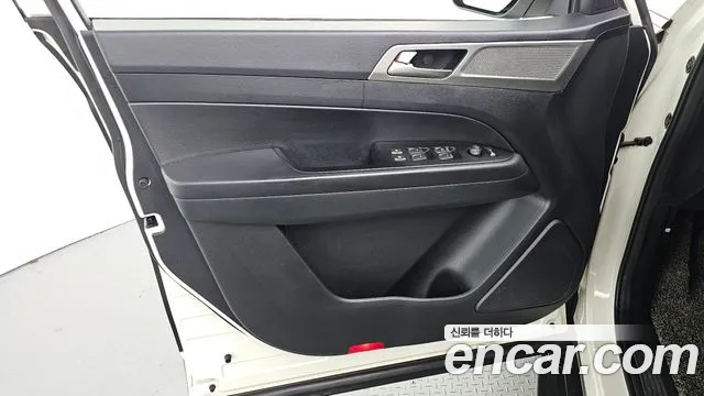 KG_Mobility_Ssangyong Rexton — фото 24