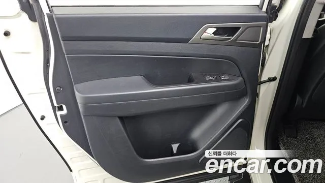 KG_Mobility_Ssangyong Rexton — фото 25