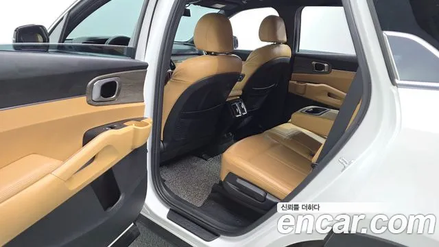 Kia Sorento — фото 11
