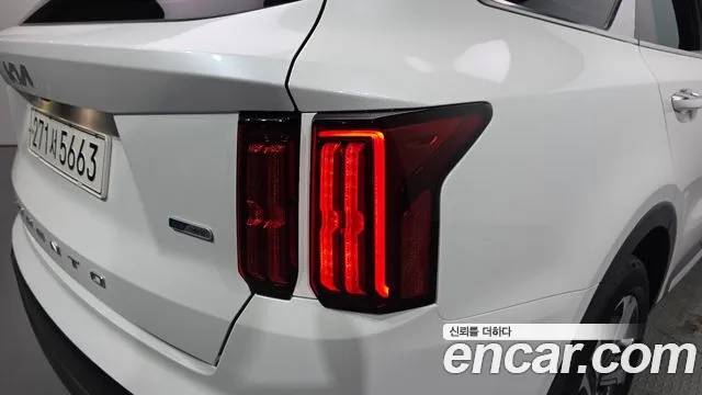 Kia Sorento — фото 23