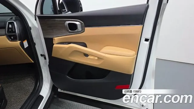 Kia Sorento — фото 24