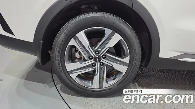 Kia Sorento — фото 5