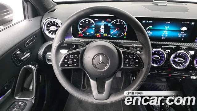 Mercedes-Benz A-Class — фото 13